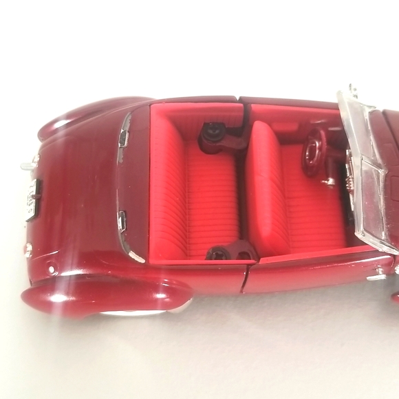 1937 Cord 812 Supercharged Burgandy Car  Toy Collection - Picture 5 of 8